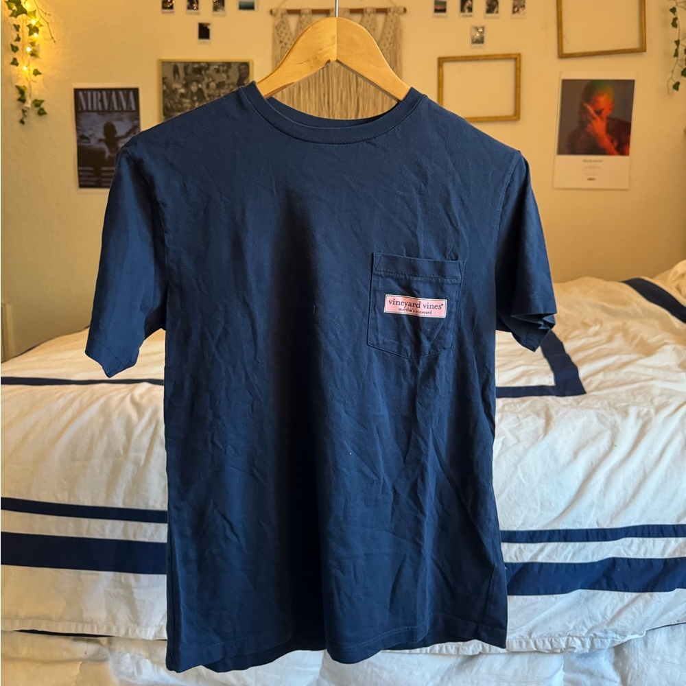 vineyard vines tee